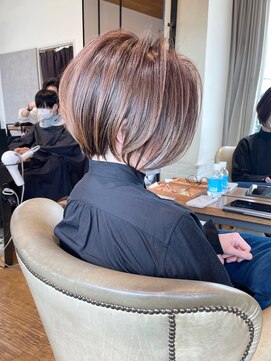 バンプ ギンザ(BUMP GINZA) 30代、40代/丸みくびれショートボブ×白髪染めハイライト/大宮