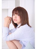 BERRY/夏_フォギーベージュ_イメチェン_毛先パーマ_耳かけ