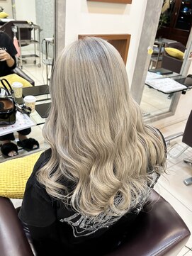 ノット 成田公津の杜(Knot) ホワイトシルバー＋ヨシンモリ巻 stylistすずか