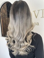 ラビスモア(Lovis moa)&nbsp;魅力倍増カール/セミディ/シアーカラー/ダークアッシュ/姫カット