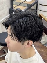 メルシー トータル ブランディング サロン(merci TOTAL BRANDING SALON) 緩めツイストスパイラルパーマ　センターパート