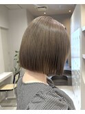 オリーブベージュ