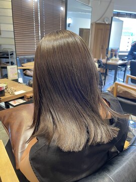 エンノア 池袋(ENNOA) 透明感抜群！オリーブカラー[近藤]