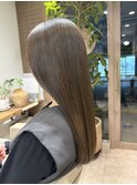 洗練された大人のロングストレート