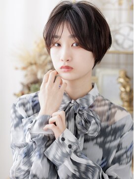 カバーヘアアンドスパ ブリス 浦和(COVER HAIR&SPA bliss) ダークパープルくせ毛風小顔シャギーショートa浦和20代30代40代