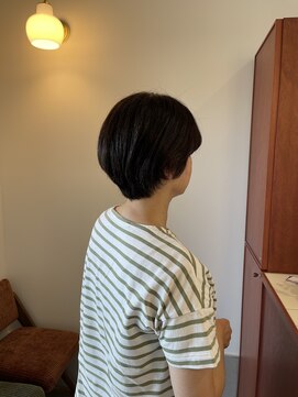 マド(mado) 大人のすっきりショートヘア