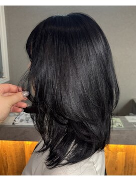 ヌル ヘア デザイン(nullus hair desigh) 【nullus ai】ミディアムレイヤー × ブルーブラック