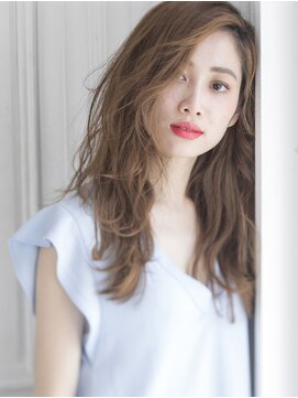 シャンプー ひろせ店(SHAMPOO) クールな雰囲気と相性バツグンやわらかシナモンベージュミディ