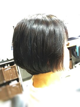 キャン 温品店(CAN) 【CAN】40～５０代にオススメ♪香草グレイカラー×前下がりボブ