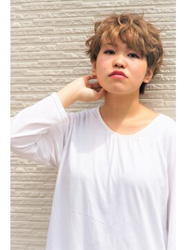 プリマ ステラ(Prima Stella) エアリーショートのグレージュカラー