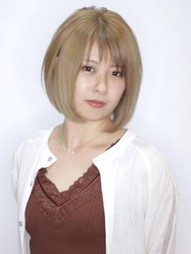 クレメント サロン ブル(Clement Salon Bull) 【松戸BULL】スリークボブ☆ハイトーンクリアベージュ