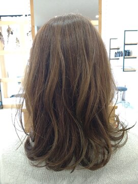 アン(an) 重めふんわり愛されスタイル