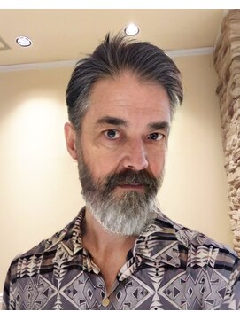 レウナ 外苑前(Reuna) 【30代40代50代】バーバーショート