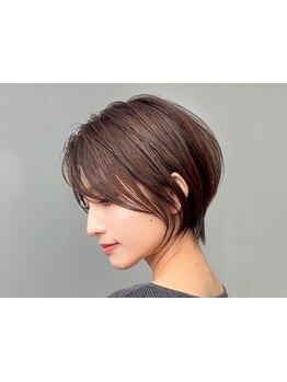《"美しさ"が持続する》量感や質感の細部までこだわったカットで、理想のヘアスタイルを長く楽しめる◎