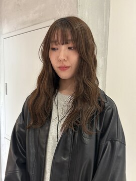 ヨーク(YOKE) 【YOKE】くすみベージュブリーチ無しレイヤーカットウェーブ巻き