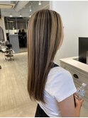 ロングのアンブレラカラーグレージュ×ミルクティー赤羽美容室
