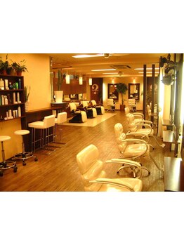 気軽に通える雰囲気が◎丁寧なカウンセリングと洗練された技術で、あなたのなりたいを形にします♪