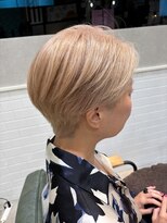 ザザ シンジュク(ZA/ZA shinjuku)&nbsp;大人の大人の丸みショート、ハイトーンカラー