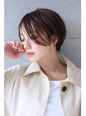頭の形を綺麗に見せるショート