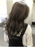ベージュカラー
