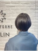 ショートボブ