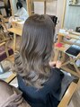 オーブ ヘアー シュマン 川口店(AUBE HAIR chemin by EEM) レイヤースタイルの巻き髪、大人艶髪グレージュカラー！