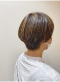 ハイライトが似合う大人ショート
