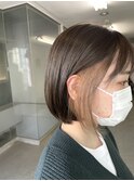 イヤリングカラーミルクティーベージュ×ミニボブ