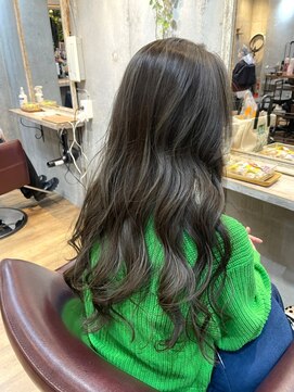 リィリ バイ ロダット 横浜(rili by LODAT) ハイライト×グレージュ【rili横浜】