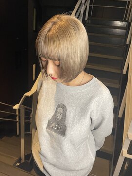 シオ ヘアー デザイン(Sio. hair design) 切りっぱなしミニボブハイトーン