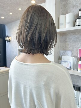 キャアリー(Caary) 福山市美容室Caary透明感グレージュナチュラル外ハネボブ