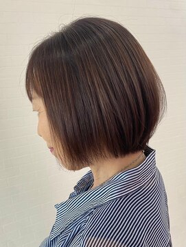 ヘアーアンドビューティーガーデン(HAIR AND BEAUTY GARDEN) 大人ショートボブグレイカラー白髪染め白髪ぼかしハイライト40代