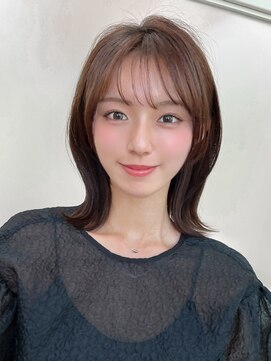 アフロート ディル(AFLOAT D'L) ミディアムレイヤーカット外ハネ小顔くびれヘアメルティカラー