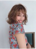 やわらかベージュでゆるふわボブ
