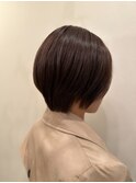 ショートボブ×マットグレージュ