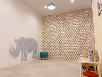 アグ ヘアー フィガロ 北上店(Agu hair figaro)の写真/【キッズスペース完備】お子様連れOK◎家族で通える居心地の良い空間♪