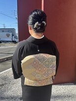 ハグクレア(HUG CLAIRE)&nbsp;綺麗めシニヨン