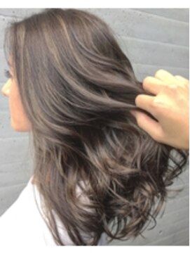 アライブ キチジョウジ(ALIVE Kichijoji) ALIVE 吉祥寺】ミルクティーカラーグレージュハイライトカラー