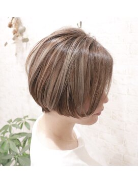 ラピッツヘアデザイン(la Pitt's hair design) ミニボブ ×ハイグレージュ