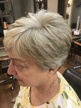 ヘアーアンドネイル ピーファイブ(hair&nail P five) ミセスショート×ハイライト