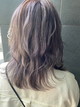 グミ(gumi) *gumi*透明感×ミントベージュ