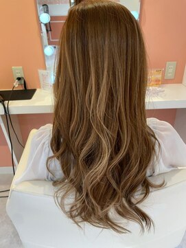 スペックホルダーミミ(Spec Holder mimi) ２０代３０代　ミルクティーアッシュ　髪質改善　美髪