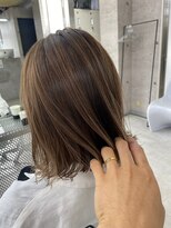 イキ 表参道(iki omotesando)&nbsp;モード/無造作ウェーブ/大人ガーリー[表参道駅]