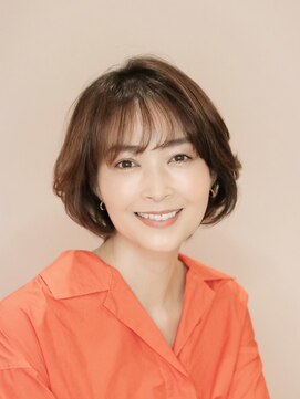 アンベリールフルー(EMBELLIR fleur) 大人のひし形ショートボブ