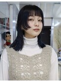 ネイビーカラー