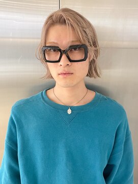ニール(nier) ボブかきあげダブルカラーブロンドカラーメンズ中区袋町