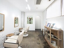 マーシー(MAAAAAC)の雰囲気（2名並んで施術可能な「EU」ルーム、カップルで同時予約も◎です）