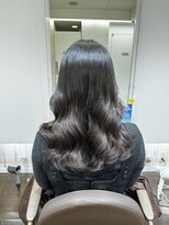 アピッシュ シェリ(apish cherie)&nbsp;アイロンで巻いたみたい韓国風パーマ