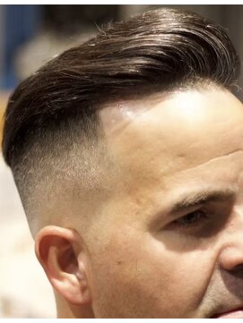 キングスマン トーキョー 国分寺(KINGSMAN TOKYO) アップバング/ツーブロック/スキンフェード[国分寺/国分寺駅]