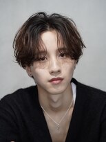 フィフス トウキョウ (fifth TOKYO)&nbsp;シャドウパーマツイストスパイラルパーマ波巻きスパイラルパーマ